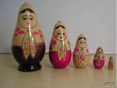 AA20. Vintage Semenov Pear Shaped 5n 5.5"
