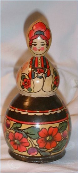 AC17. Unusual Polkhov Jar Lady 7"