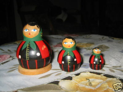 BA03. Rare Polish Zakopane Round Dolls 4” 5n