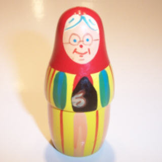 BA22. Poland grandma 3.5" (empty)