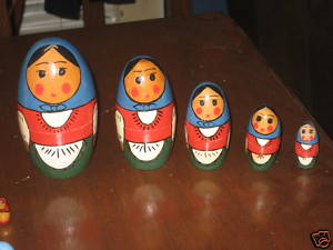 BA63. Egg Shaped Nowysacz Doll 5” 5n