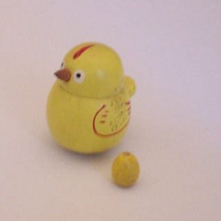 DC20. Japan - tiny nesting chicken