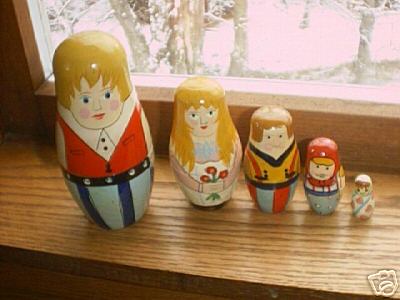DJ04. Lillian Vernon Blonde Family 6" 5n