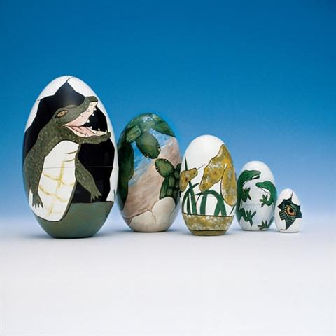 HN48. Nesting Reptile Eggs 6” 5n