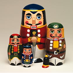 HN62. Bits & Pieces – Nesting Nutcrackers 5.5” 5n