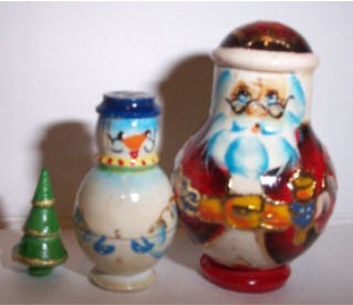 MC04. Tiny Potbelly Santa 2" 3n
