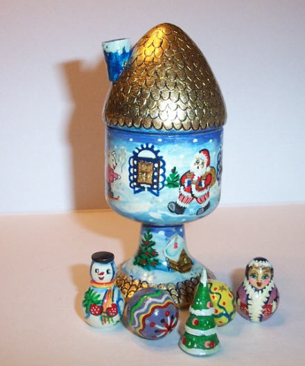 MC06. Gilt Christmas House 6.25", 6pc