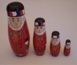 ME02. London - Beefeaters 5 nest 6.25 inches