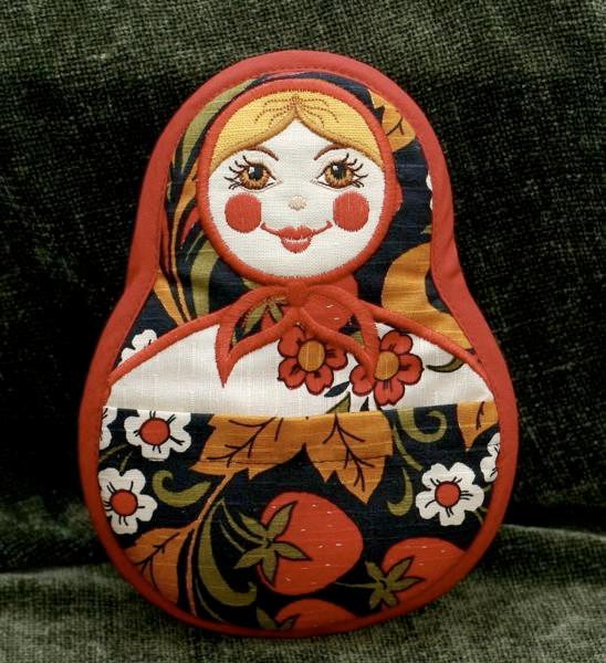 PJ33. Nesting Doll pot holder