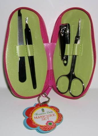 PJ62-2. Matryoshka Manicure Set 4.25” (Open)